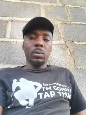 Mkhululi - Electrician